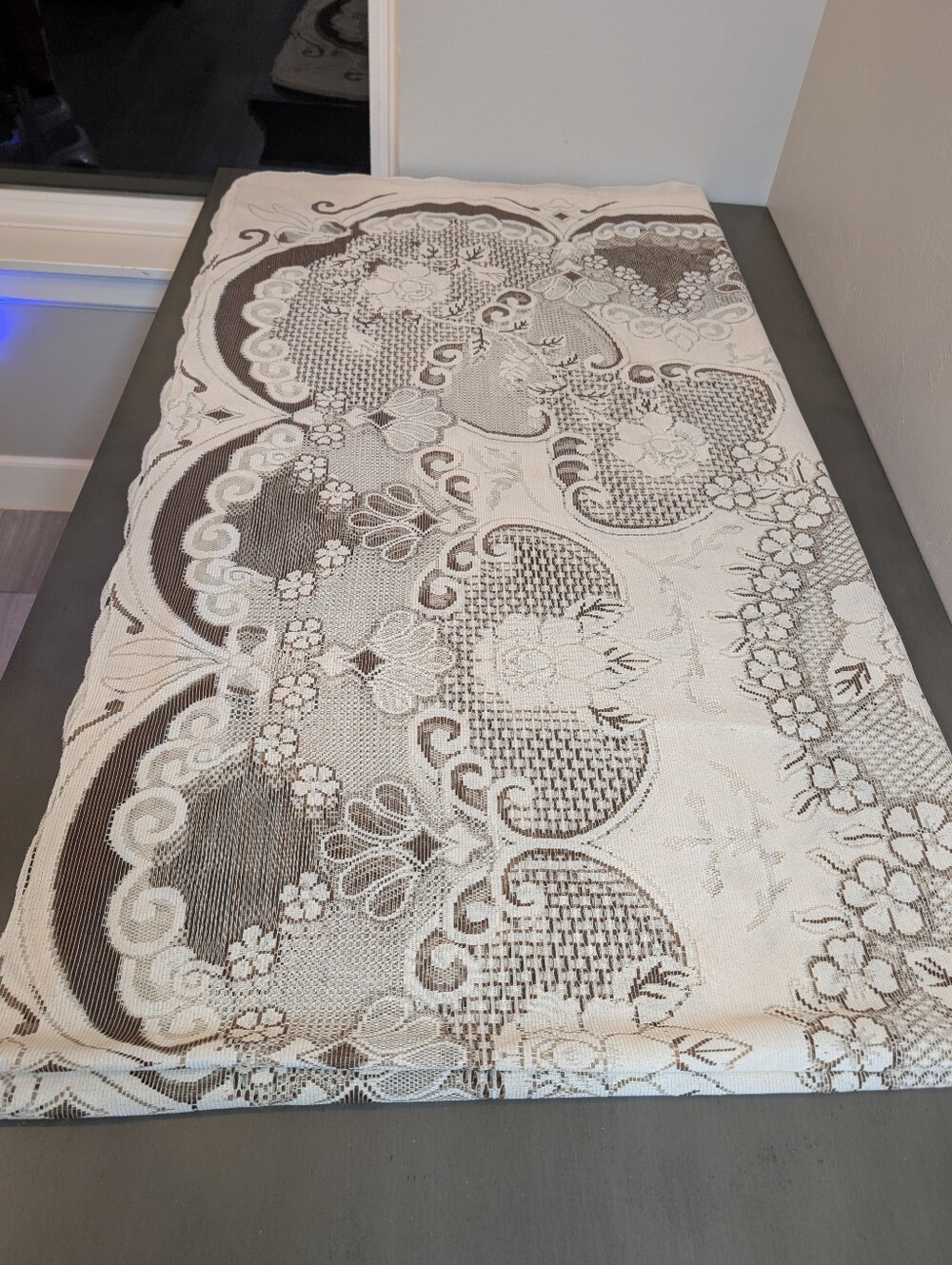 Vintage Sheer Brown Decorative Lace Tablecloth Boho Cottagecore Size 106"x60"
